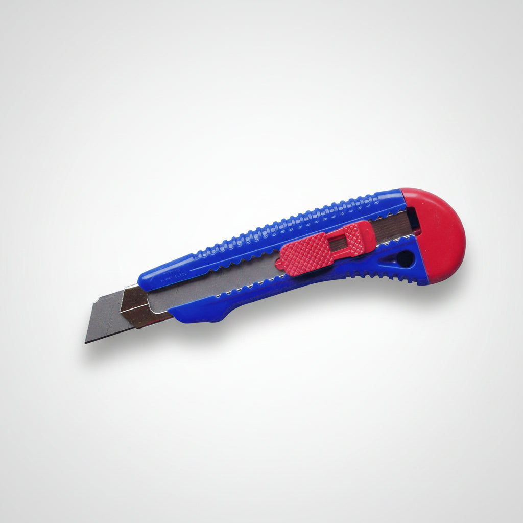 Blue Large Snap Cutter: 18mm